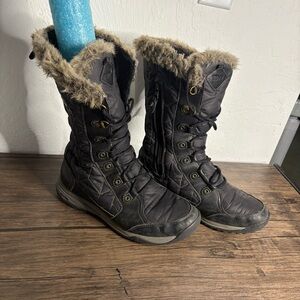 Teva 1001458 Lenawee Waterproof Thinsulate Womens Quilted Boots‎ Size 8.5 Black